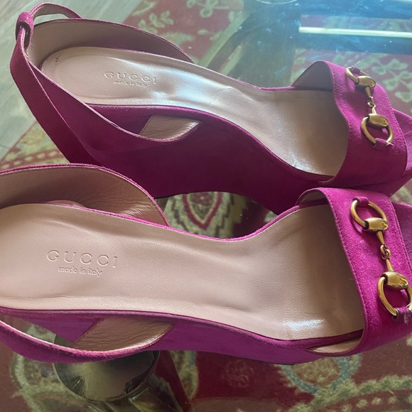 Gucci Shoes - Picture 2 of 4